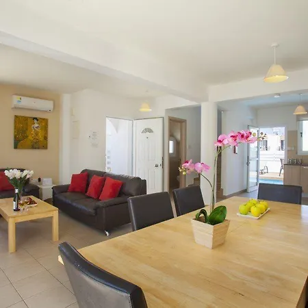 Luxury With A Private Pool And Garden Pernera 31 Villa Protaras