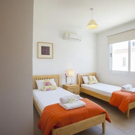 Luxury With A Private Pool And Garden Pernera 31 Villa *
