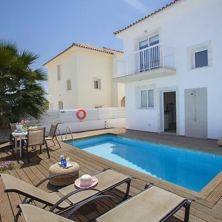 Villa Luxury With A Private Pool And Garden Pernera 31 *