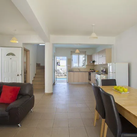 Luxury With A Private Pool And Garden Pernera 31 *